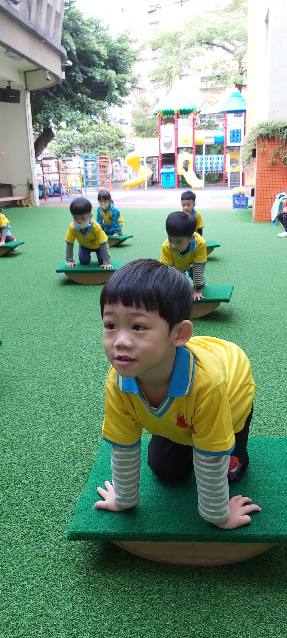 文件 : <FONT COLOR='red'>(108.10.23)體能課.JPG</FONT> <BR> 尺寸 : <FONT COLOR='blue'>950 × 2109</FONT> 圖元 <BR> 格式 : <FONT COLOR='green'>jpg</FONT> <BR> 大小 : <FONT COLOR='green'> -- </FONT> KB