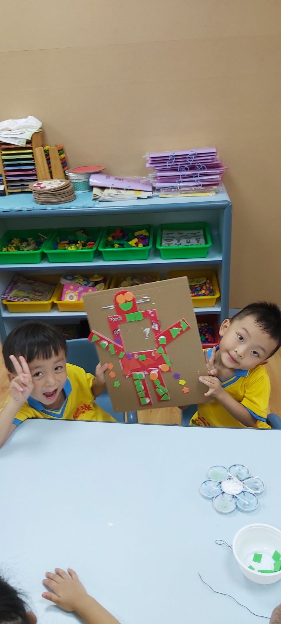 文件 : <FONT COLOR='red'>(108.09.11)美感課【機器人】-4.JPG</FONT> <BR> 尺寸 : <FONT COLOR='blue'>950 × 2109</FONT> 圖元 <BR> 格式 : <FONT COLOR='green'>jpg</FONT> <BR> 大小 : <FONT COLOR='green'> -- </FONT> KB