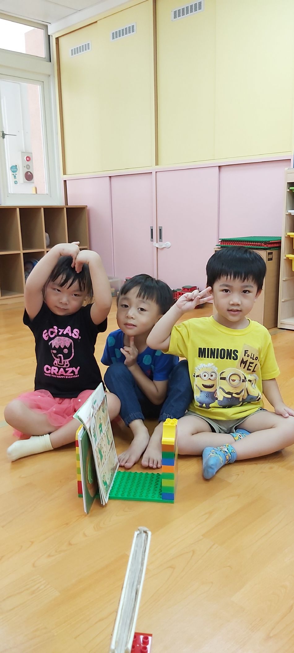 文件 : <FONT COLOR='red'>(108.10.03)樂高積木.JPG</FONT> <BR> 尺寸 : <FONT COLOR='blue'>950 × 2109</FONT> 圖元 <BR> 格式 : <FONT COLOR='green'>jpg</FONT> <BR> 大小 : <FONT COLOR='green'> -- </FONT> KB