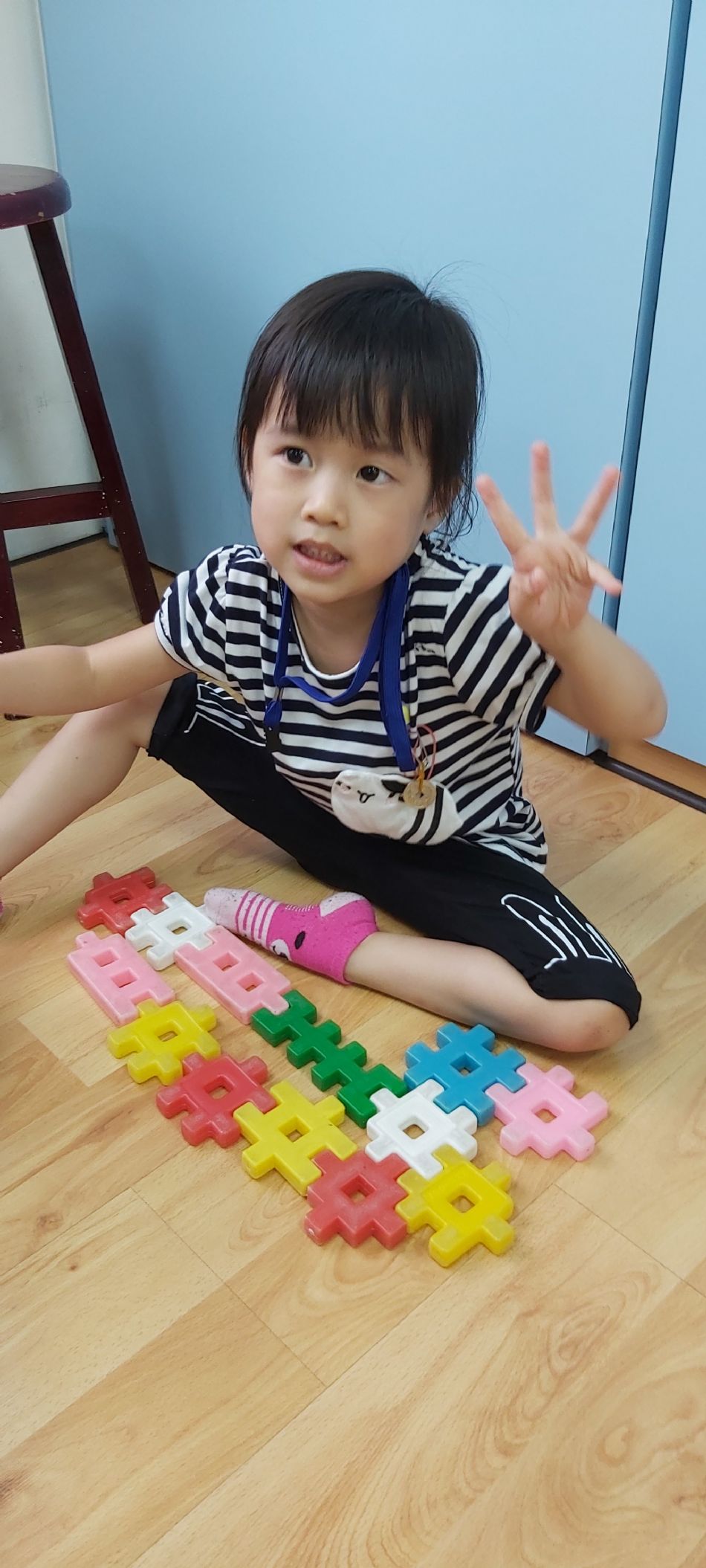 文件 : <FONT COLOR='red'>(108.08.12)堆積木.JPG</FONT> <BR> 尺寸 : <FONT COLOR='blue'>950 × 2109</FONT> 圖元 <BR> 格式 : <FONT COLOR='green'>jpg</FONT> <BR> 大小 : <FONT COLOR='green'> -- </FONT> KB