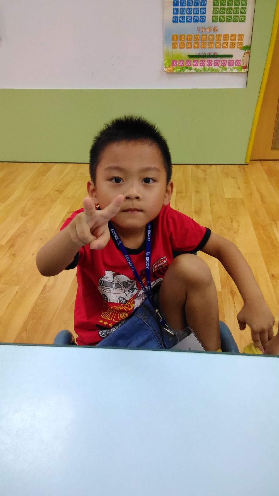 文件 : <FONT COLOR='red'>(108.08.12)新鮮人.JPG</FONT> <BR> 尺寸 : <FONT COLOR='blue'>950 × 1689</FONT> 圖元 <BR> 格式 : <FONT COLOR='green'>jpg</FONT> <BR> 大小 : <FONT COLOR='green'> -- </FONT> KB