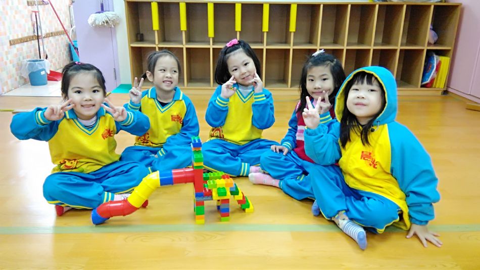 文件 : <FONT COLOR='red'>(108.12.04)樂高創作【極速冒險】-2.JPG</FONT> <BR> 尺寸 : <FONT COLOR='blue'>950 × 534</FONT> 圖元 <BR> 格式 : <FONT COLOR='green'>jpg</FONT> <BR> 大小 : <FONT COLOR='green'> -- </FONT> KB