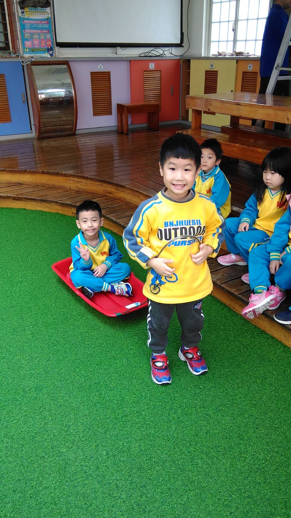 文件 : <FONT COLOR='red'>(108.12.24)聖誕快樂-1.JPG</FONT> <BR> 尺寸 : <FONT COLOR='blue'>950 × 1689</FONT> 圖元 <BR> 格式 : <FONT COLOR='green'>jpg</FONT> <BR> 大小 : <FONT COLOR='green'> -- </FONT> KB