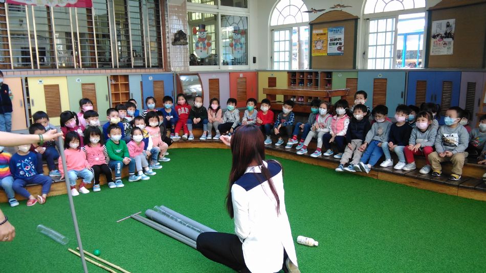 文件 : <FONT COLOR='red'>(109.02.25)主題課程【管子同樂】-2.JPG</FONT> <BR> 尺寸 : <FONT COLOR='blue'>950 × 534</FONT> 圖元 <BR> 格式 : <FONT COLOR='green'>jpg</FONT> <BR> 大小 : <FONT COLOR='green'> -- </FONT> KB