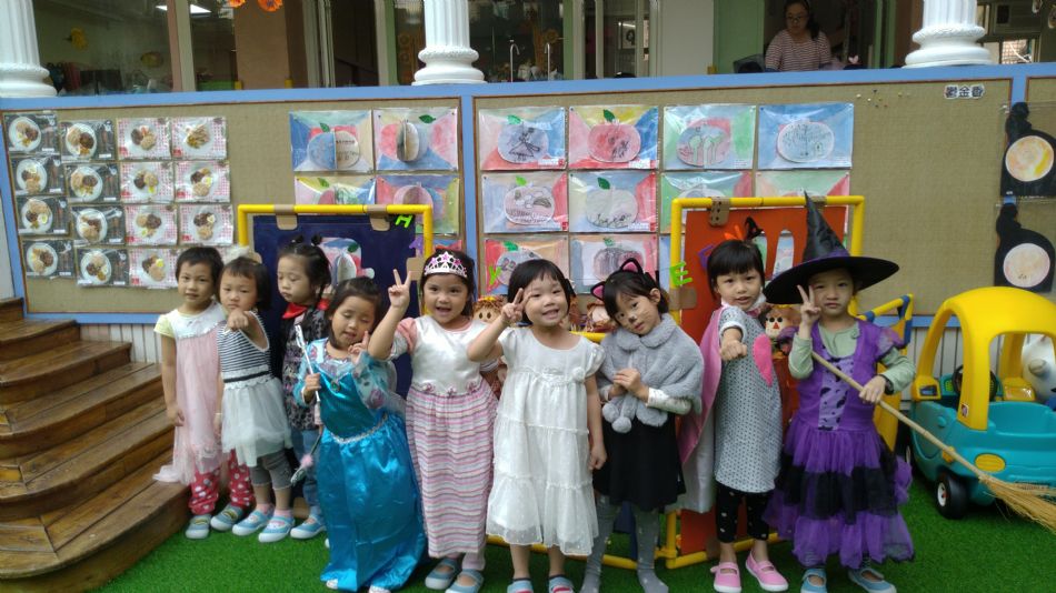 文件 : <FONT COLOR='red'>(108.10.30)萬聖節-6.JPG</FONT> <BR> 尺寸 : <FONT COLOR='blue'>950 × 534</FONT> 圖元 <BR> 格式 : <FONT COLOR='green'>jpg</FONT> <BR> 大小 : <FONT COLOR='green'> -- </FONT> KB