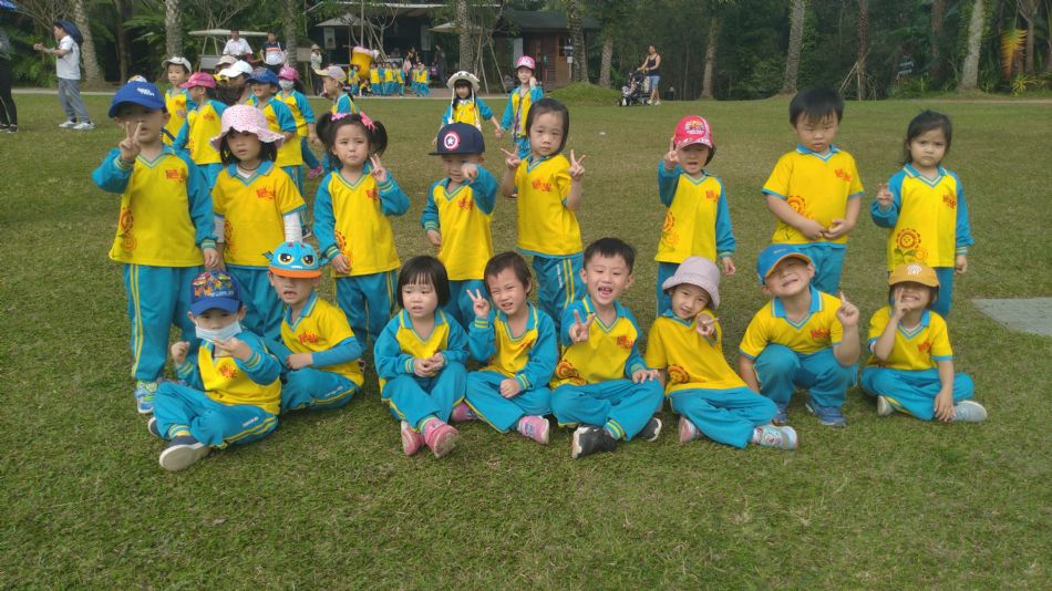 文件 : <FONT COLOR='red'>(108.11.01)綠世界-13.JPG</FONT> <BR> 尺寸 : <FONT COLOR='blue'>950 × 534</FONT> 圖元 <BR> 格式 : <FONT COLOR='green'>jpg</FONT> <BR> 大小 : <FONT COLOR='green'> -- </FONT> KB