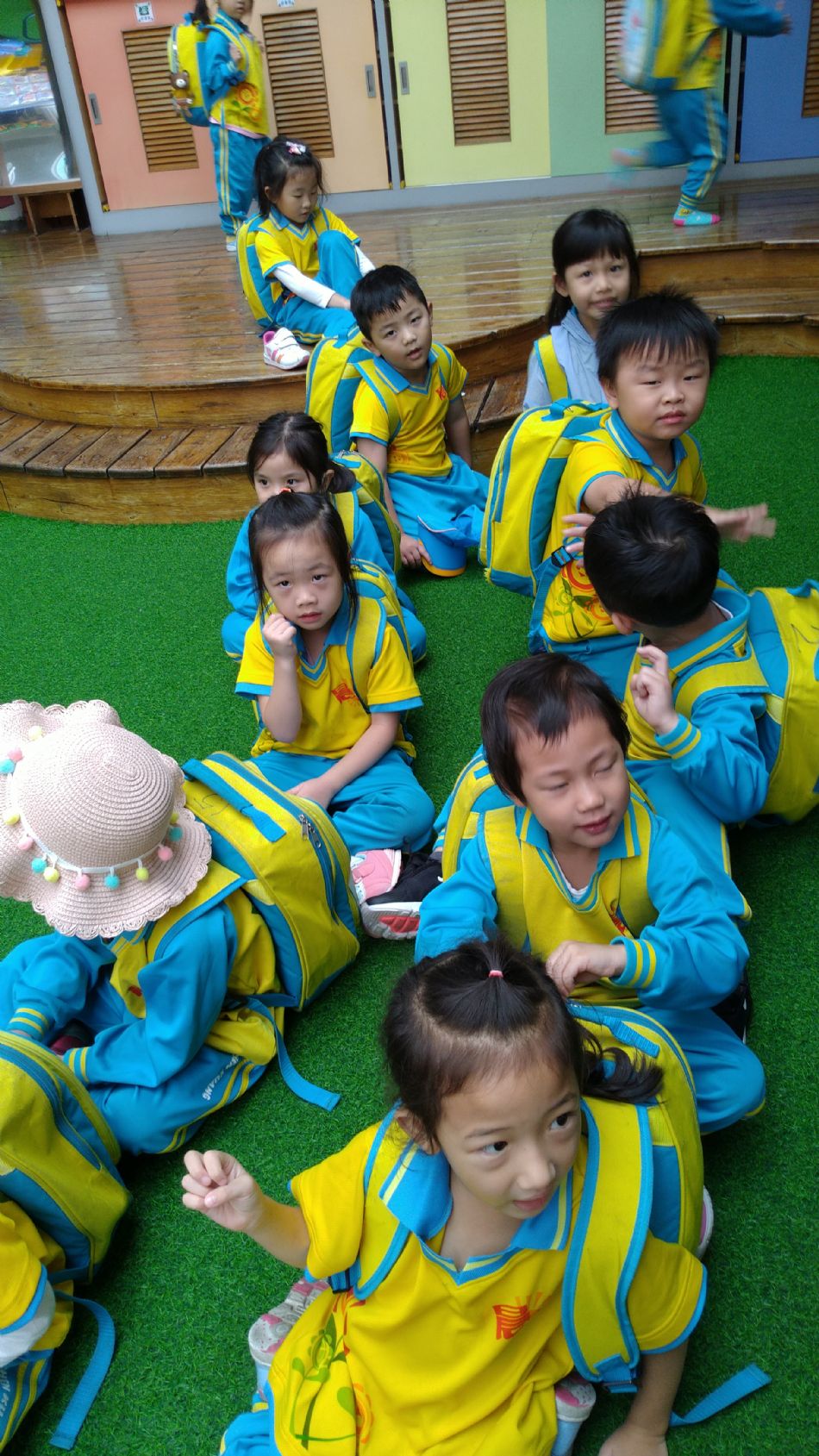 文件 : <FONT COLOR='red'>(108.11.01)綠世界-1.JPG</FONT> <BR> 尺寸 : <FONT COLOR='blue'>950 × 1689</FONT> 圖元 <BR> 格式 : <FONT COLOR='green'>jpg</FONT> <BR> 大小 : <FONT COLOR='green'> -- </FONT> KB