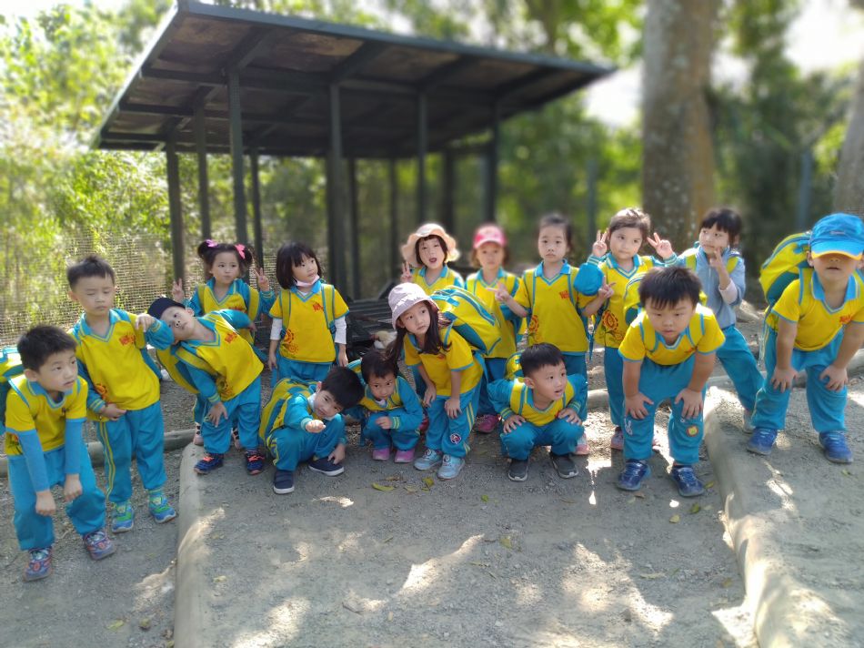 文件 : <FONT COLOR='red'>(108.11.01)綠世界-15.JPG</FONT> <BR> 尺寸 : <FONT COLOR='blue'>950 × 712</FONT> 圖元 <BR> 格式 : <FONT COLOR='green'>jpg</FONT> <BR> 大小 : <FONT COLOR='green'> -- </FONT> KB