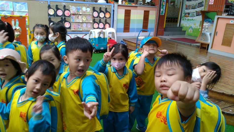 文件 : <FONT COLOR='red'>(108.11.01)綠世界-20.JPG</FONT> <BR> 尺寸 : <FONT COLOR='blue'>950 × 534</FONT> 圖元 <BR> 格式 : <FONT COLOR='green'>jpg</FONT> <BR> 大小 : <FONT COLOR='green'> -- </FONT> KB