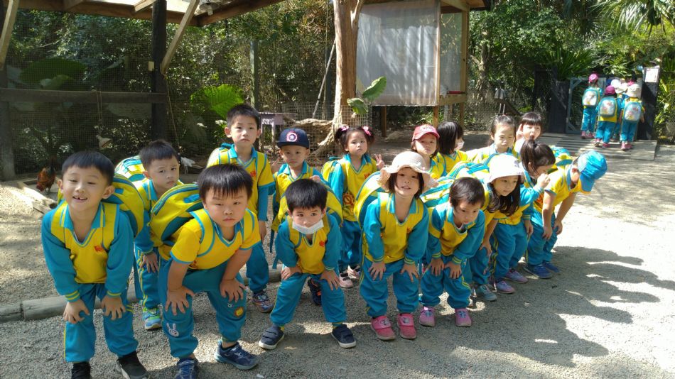 文件 : <FONT COLOR='red'>(108.11.01)綠世界-21.JPG</FONT> <BR> 尺寸 : <FONT COLOR='blue'>950 × 534</FONT> 圖元 <BR> 格式 : <FONT COLOR='green'>jpg</FONT> <BR> 大小 : <FONT COLOR='green'> -- </FONT> KB