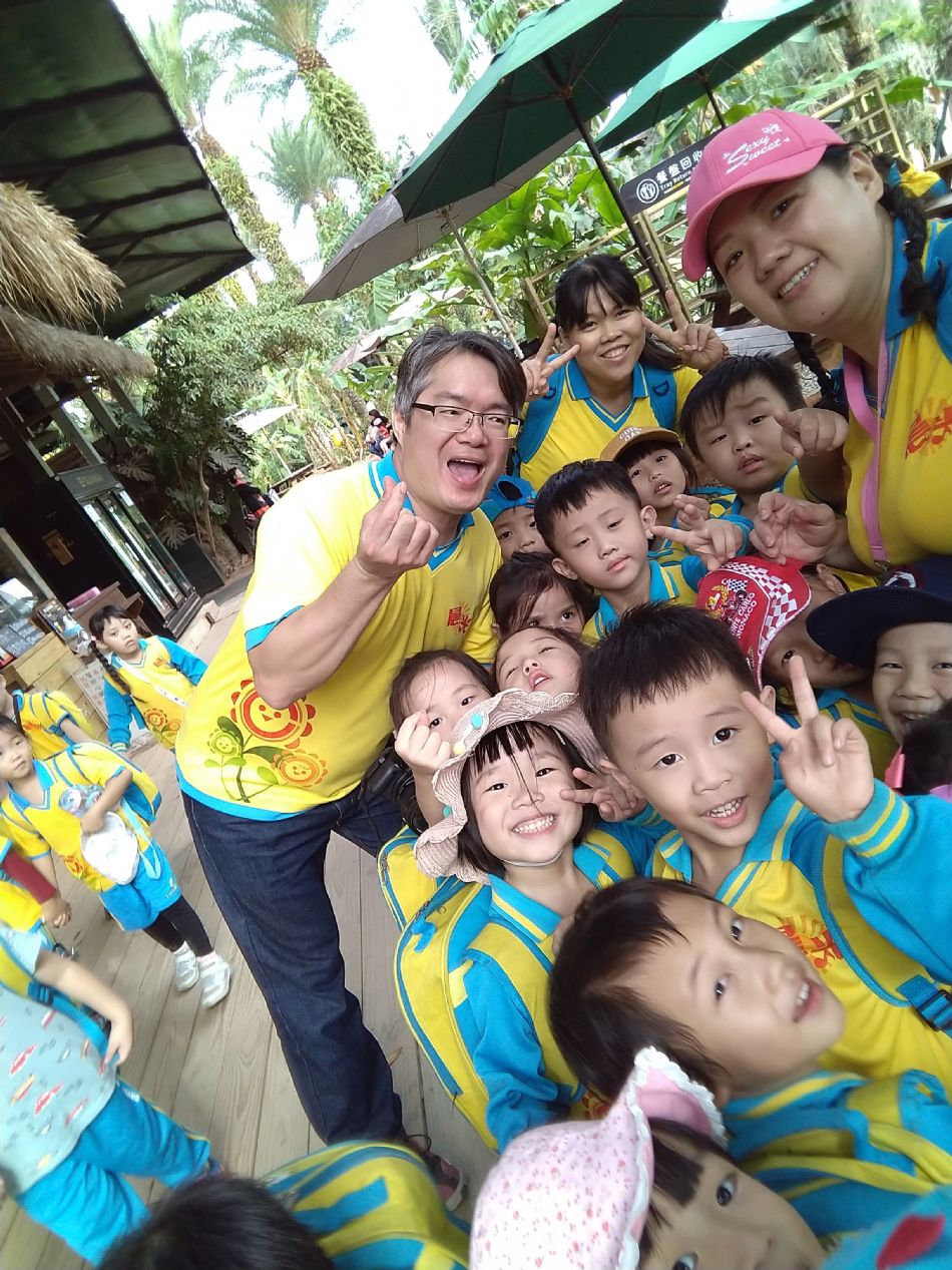 文件 : <FONT COLOR='red'>(108.11.01)綠世界-24.JPG</FONT> <BR> 尺寸 : <FONT COLOR='blue'>950 × 1267</FONT> 圖元 <BR> 格式 : <FONT COLOR='green'>jpg</FONT> <BR> 大小 : <FONT COLOR='green'> -- </FONT> KB