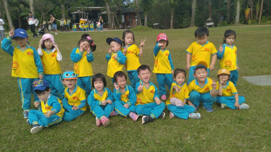 文件 : <FONT COLOR='red'>(108.11.01)綠世界-10.JPG</FONT> <BR> 尺寸 : <FONT COLOR='blue'>950 × 534</FONT> 圖元 <BR> 格式 : <FONT COLOR='green'>jpg</FONT> <BR> 大小 : <FONT COLOR='green'> -- </FONT> KB