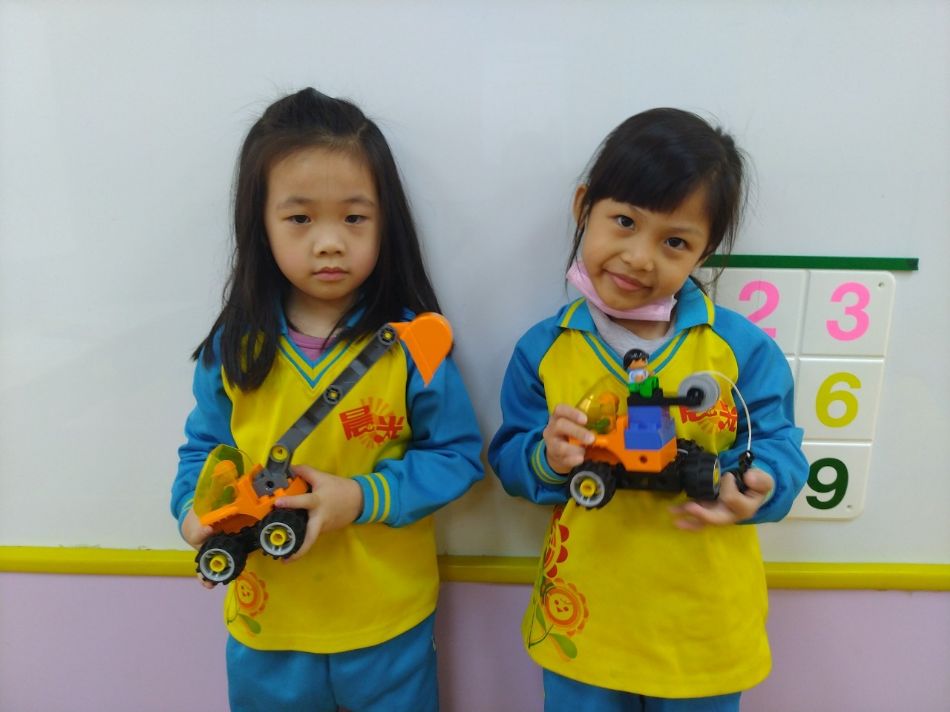 文件 : <FONT COLOR='red'>(109.01.08)樂高積木【建築工程車】-1.JPG</FONT> <BR> 尺寸 : <FONT COLOR='blue'>950 × 712</FONT> 圖元 <BR> 格式 : <FONT COLOR='green'>jpg</FONT> <BR> 大小 : <FONT COLOR='green'> -- </FONT> KB