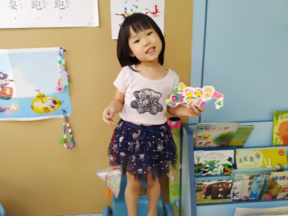 文件 : <FONT COLOR='red'>(109.06.25)端午節快樂-1.JPG</FONT> <BR> 尺寸 : <FONT COLOR='blue'>950 × 712</FONT> 圖元 <BR> 格式 : <FONT COLOR='green'>jpg</FONT> <BR> 大小 : <FONT COLOR='green'> -- </FONT> KB