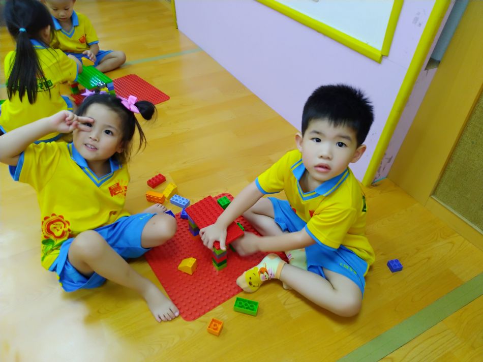 文件 : <FONT COLOR='red'>(108.09.04)樂高【涼亭】-1.JPG</FONT> <BR> 尺寸 : <FONT COLOR='blue'>950 × 712</FONT> 圖元 <BR> 格式 : <FONT COLOR='green'>jpg</FONT> <BR> 大小 : <FONT COLOR='green'> -- </FONT> KB