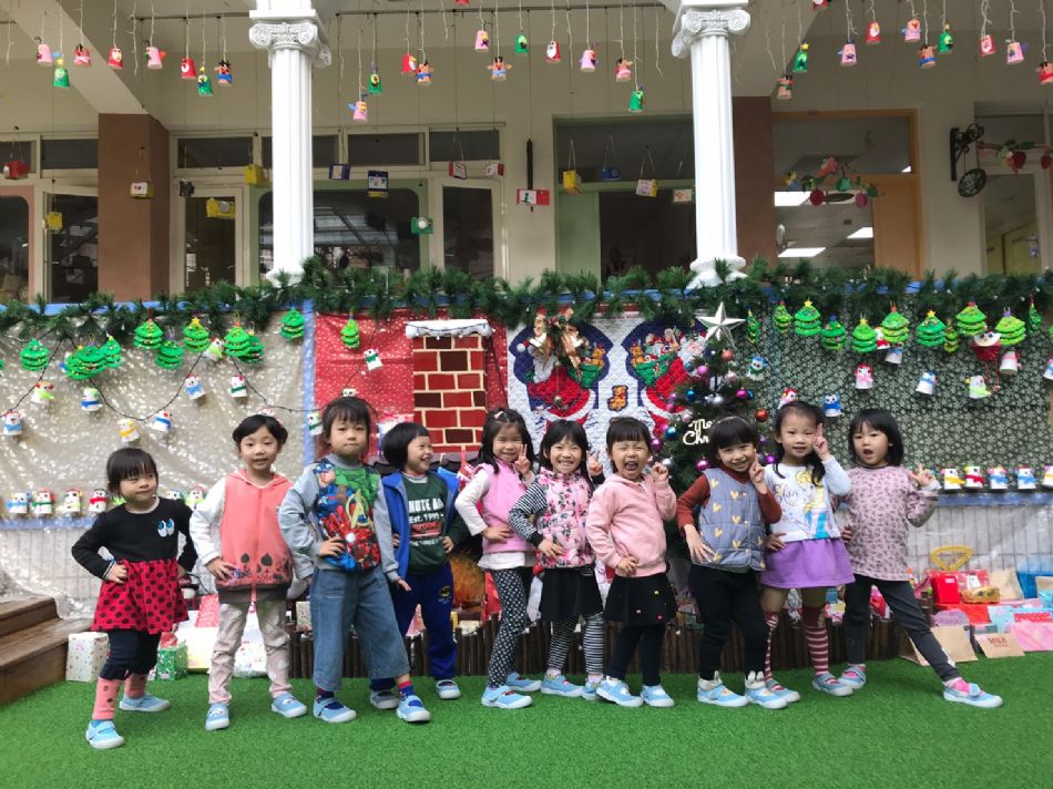 文件 : <FONT COLOR='red'>(108.12.25)聖誕快樂-9.JPG</FONT> <BR> 尺寸 : <FONT COLOR='blue'>950 × 712</FONT> 圖元 <BR> 格式 : <FONT COLOR='green'>jpg</FONT> <BR> 大小 : <FONT COLOR='green'> -- </FONT> KB