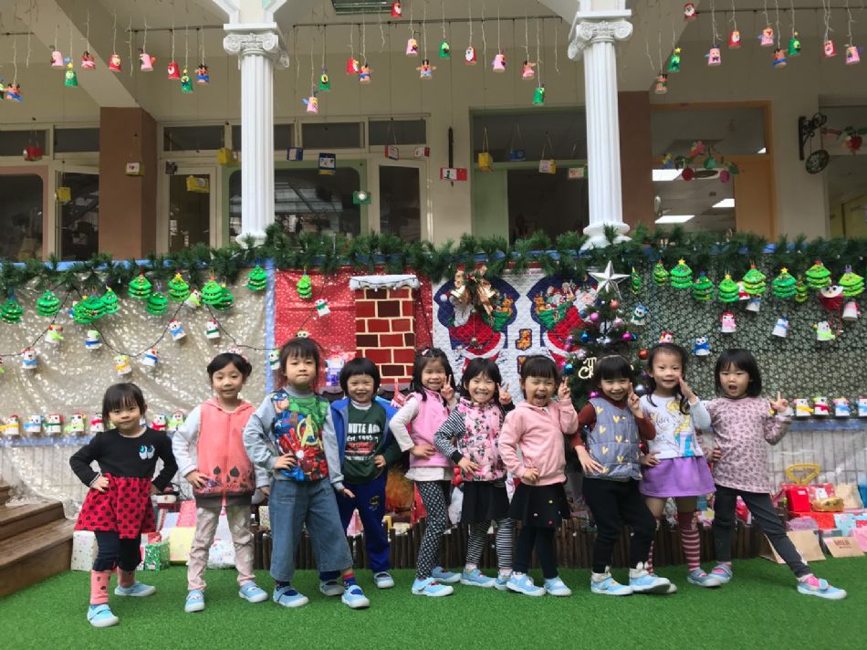 文件 : <FONT COLOR='red'>(108.12.25)聖誕快樂-14.JPG</FONT> <BR> 尺寸 : <FONT COLOR='blue'>950 × 712</FONT> 圖元 <BR> 格式 : <FONT COLOR='green'>jpg</FONT> <BR> 大小 : <FONT COLOR='green'> -- </FONT> KB