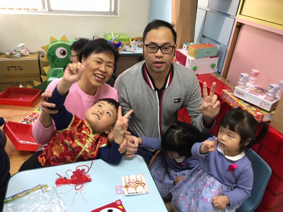 文件 : <FONT COLOR='red'>(109.01.04)期末成果展.JPG</FONT> <BR> 尺寸 : <FONT COLOR='blue'>950 × 712</FONT> 圖元 <BR> 格式 : <FONT COLOR='green'>jpg</FONT> <BR> 大小 : <FONT COLOR='green'> -- </FONT> KB