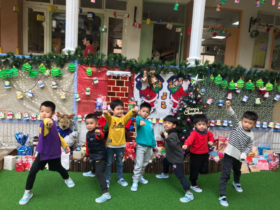 文件 : <FONT COLOR='red'>(108.12.25)聖誕快樂-5.JPG</FONT> <BR> 尺寸 : <FONT COLOR='blue'>950 × 712</FONT> 圖元 <BR> 格式 : <FONT COLOR='green'>jpg</FONT> <BR> 大小 : <FONT COLOR='green'> -- </FONT> KB