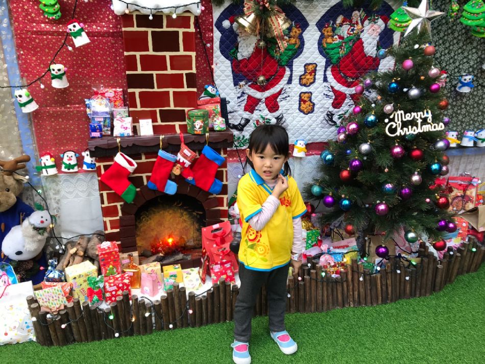 文件 : <FONT COLOR='red'>(108.12.25)聖誕快樂-12.JPG</FONT> <BR> 尺寸 : <FONT COLOR='blue'>950 × 712</FONT> 圖元 <BR> 格式 : <FONT COLOR='green'>jpg</FONT> <BR> 大小 : <FONT COLOR='green'> -- </FONT> KB