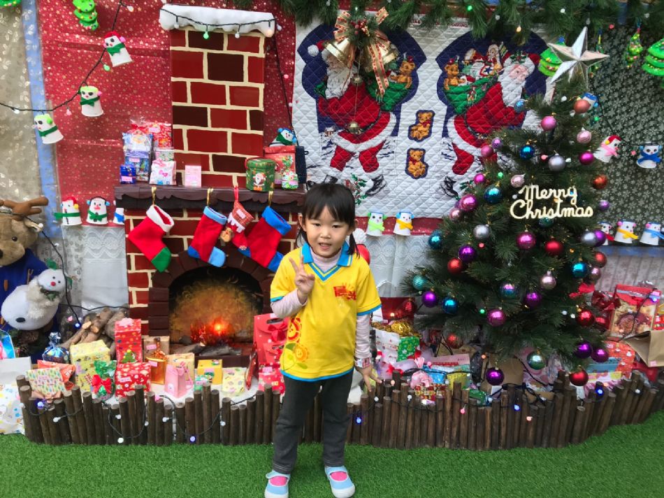 文件 : <FONT COLOR='red'>(108.12.25)聖誕快樂-13.JPG</FONT> <BR> 尺寸 : <FONT COLOR='blue'>950 × 712</FONT> 圖元 <BR> 格式 : <FONT COLOR='green'>jpg</FONT> <BR> 大小 : <FONT COLOR='green'> -- </FONT> KB