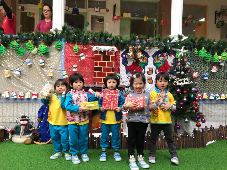 文件 : <FONT COLOR='red'>(108.12.25)聖誕快樂-7.JPG</FONT> <BR> 尺寸 : <FONT COLOR='blue'>950 × 712</FONT> 圖元 <BR> 格式 : <FONT COLOR='green'>jpg</FONT> <BR> 大小 : <FONT COLOR='green'> -- </FONT> KB