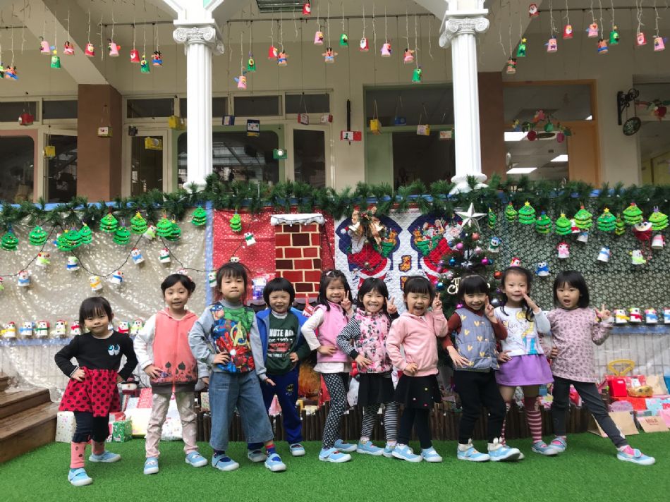 文件 : <FONT COLOR='red'>(108.12.25)聖誕快樂-13.JPG</FONT> <BR> 尺寸 : <FONT COLOR='blue'>950 × 712</FONT> 圖元 <BR> 格式 : <FONT COLOR='green'>jpg</FONT> <BR> 大小 : <FONT COLOR='green'> -- </FONT> KB