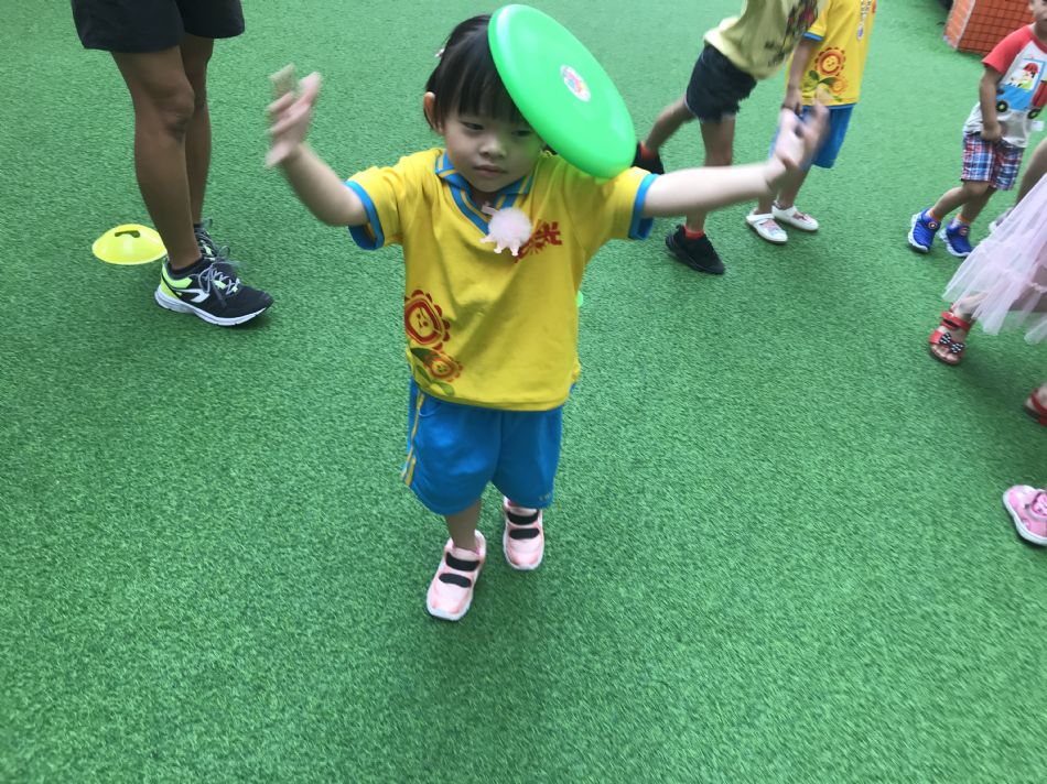 文件 : <FONT COLOR='red'>(108.08.21)體能【飛盤】-3.JPG</FONT> <BR> 尺寸 : <FONT COLOR='blue'>950 × 712</FONT> 圖元 <BR> 格式 : <FONT COLOR='green'>jpg</FONT> <BR> 大小 : <FONT COLOR='green'> -- </FONT> KB