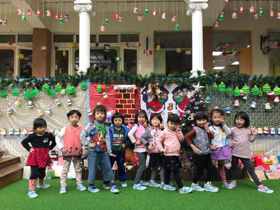 文件 : <FONT COLOR='red'>(108.12.25)聖誕快樂-12.JPG</FONT> <BR> 尺寸 : <FONT COLOR='blue'>950 × 712</FONT> 圖元 <BR> 格式 : <FONT COLOR='green'>jpg</FONT> <BR> 大小 : <FONT COLOR='green'> -- </FONT> KB