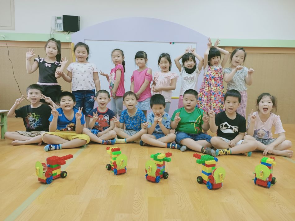 文件 : <FONT COLOR='red'>(109.06.01)-2.JPG</FONT> <BR> 尺寸 : <FONT COLOR='blue'>950 × 712</FONT> 圖元 <BR> 格式 : <FONT COLOR='green'>jpg</FONT> <BR> 大小 : <FONT COLOR='green'> -- </FONT> KB