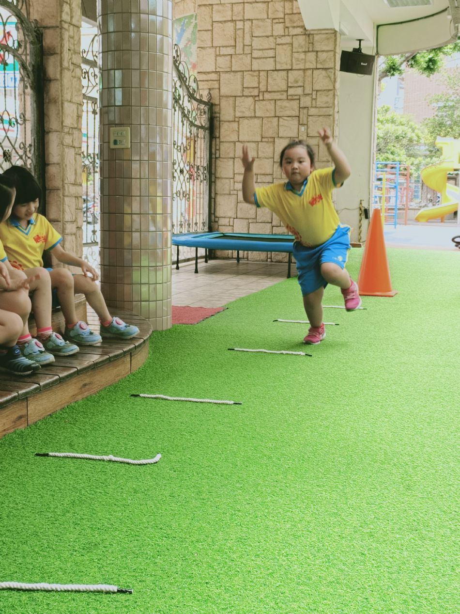 文件 : <FONT COLOR='red'>(109.06.03)體能-2.JPG</FONT> <BR> 尺寸 : <FONT COLOR='blue'>950 × 1267</FONT> 圖元 <BR> 格式 : <FONT COLOR='green'>jpg</FONT> <BR> 大小 : <FONT COLOR='green'> -- </FONT> KB