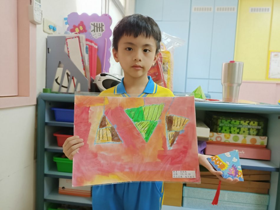 文件 : <FONT COLOR='red'>(109.06.24)端午節-1.JPG</FONT> <BR> 尺寸 : <FONT COLOR='blue'>950 × 712</FONT> 圖元 <BR> 格式 : <FONT COLOR='green'>jpg</FONT> <BR> 大小 : <FONT COLOR='green'> -- </FONT> KB