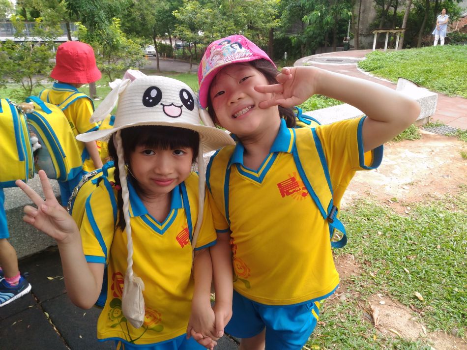 文件 : <FONT COLOR='red'>(108.08.16)戶外教學-2.JPG</FONT> <BR> 尺寸 : <FONT COLOR='blue'>950 × 712</FONT> 圖元 <BR> 格式 : <FONT COLOR='green'>jpg</FONT> <BR> 大小 : <FONT COLOR='green'> -- </FONT> KB