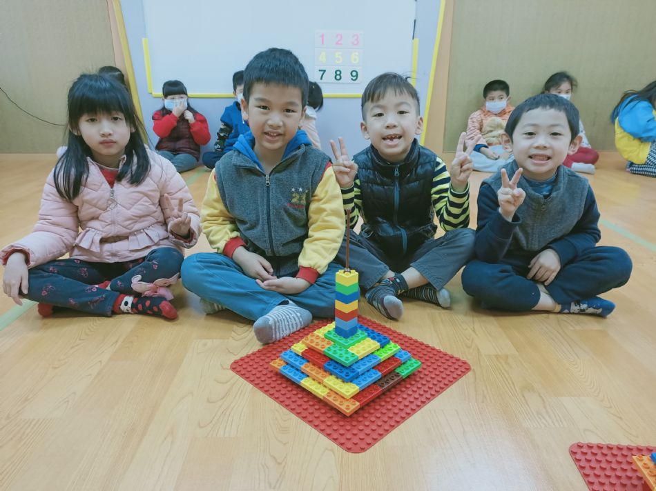 文件 : <FONT COLOR='red'>(109.03.09)樂高【綜合】-4.JPG</FONT> <BR> 尺寸 : <FONT COLOR='blue'>950 × 712</FONT> 圖元 <BR> 格式 : <FONT COLOR='green'>jpg</FONT> <BR> 大小 : <FONT COLOR='green'> -- </FONT> KB