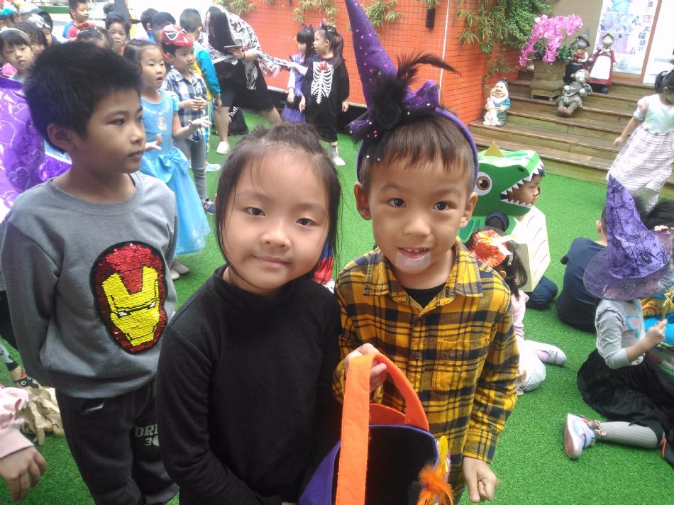 文件 : <FONT COLOR='red'>(108.10.30)萬聖節活動-12.JPG</FONT> <BR> 尺寸 : <FONT COLOR='blue'>950 × 712</FONT> 圖元 <BR> 格式 : <FONT COLOR='green'>jpg</FONT> <BR> 大小 : <FONT COLOR='green'> -- </FONT> KB