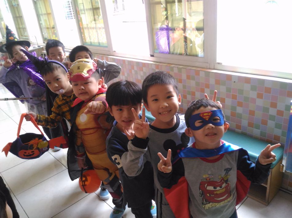 文件 : <FONT COLOR='red'>(108.10.30)萬聖節活動-13.JPG</FONT> <BR> 尺寸 : <FONT COLOR='blue'>950 × 712</FONT> 圖元 <BR> 格式 : <FONT COLOR='green'>jpg</FONT> <BR> 大小 : <FONT COLOR='green'> -- </FONT> KB