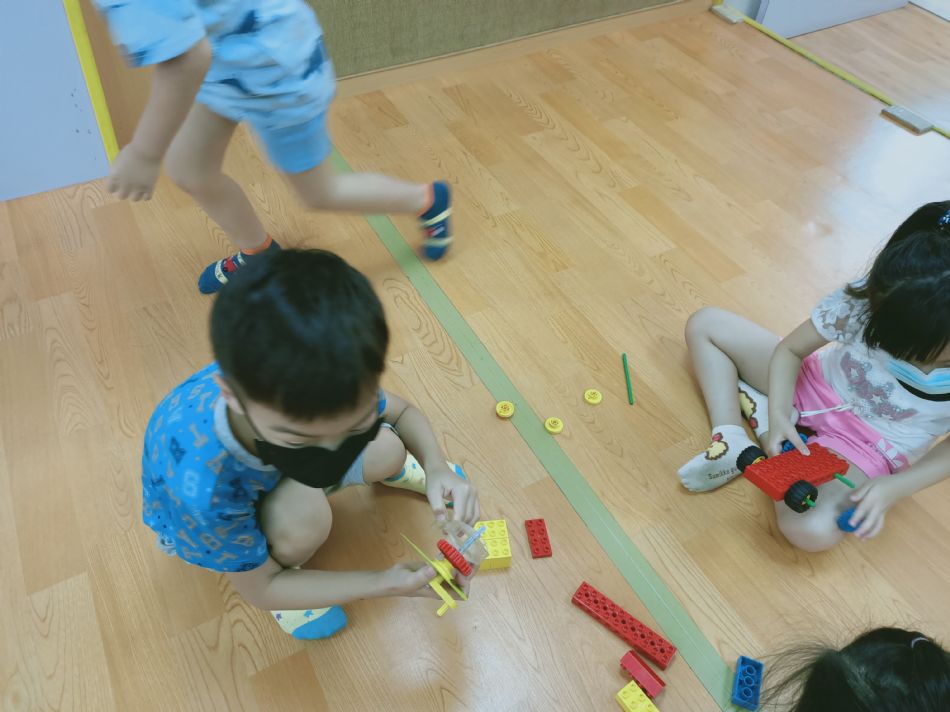 文件 : <FONT COLOR='red'>(109.06.01)-2.JPG</FONT> <BR> 尺寸 : <FONT COLOR='blue'>950 × 712</FONT> 圖元 <BR> 格式 : <FONT COLOR='green'>jpg</FONT> <BR> 大小 : <FONT COLOR='green'> -- </FONT> KB