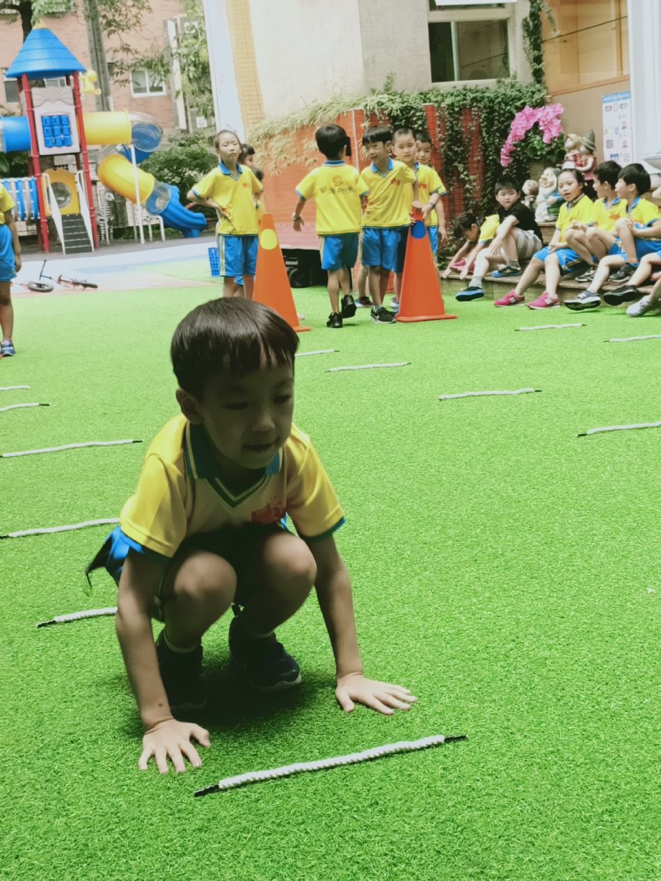 文件 : <FONT COLOR='red'>(109.06.03)體能-2.JPG</FONT> <BR> 尺寸 : <FONT COLOR='blue'>950 × 1267</FONT> 圖元 <BR> 格式 : <FONT COLOR='green'>jpg</FONT> <BR> 大小 : <FONT COLOR='green'> -- </FONT> KB