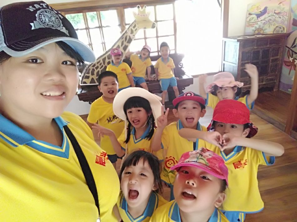 文件 : <FONT COLOR='red'>(108.08.16)戶外教學-16.JPG</FONT> <BR> 尺寸 : <FONT COLOR='blue'>950 × 712</FONT> 圖元 <BR> 格式 : <FONT COLOR='green'>jpg</FONT> <BR> 大小 : <FONT COLOR='green'> -- </FONT> KB