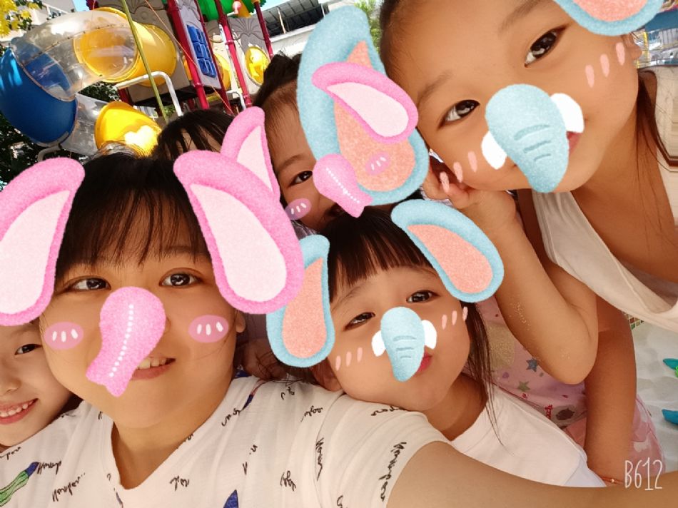 文件 : <FONT COLOR='red'>(109.06.19)玩沙-9.JPG</FONT> <BR> 尺寸 : <FONT COLOR='blue'>950 × 712</FONT> 圖元 <BR> 格式 : <FONT COLOR='green'>jpg</FONT> <BR> 大小 : <FONT COLOR='green'> -- </FONT> KB