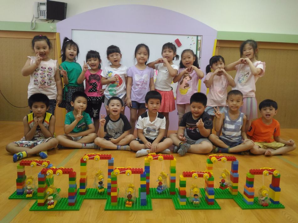 文件 : <FONT COLOR='red'>(109.09.09)樂高【電梯】-5.JPG</FONT> <BR> 尺寸 : <FONT COLOR='blue'>950 × 712</FONT> 圖元 <BR> 格式 : <FONT COLOR='green'>jpg</FONT> <BR> 大小 : <FONT COLOR='green'> -- </FONT> KB