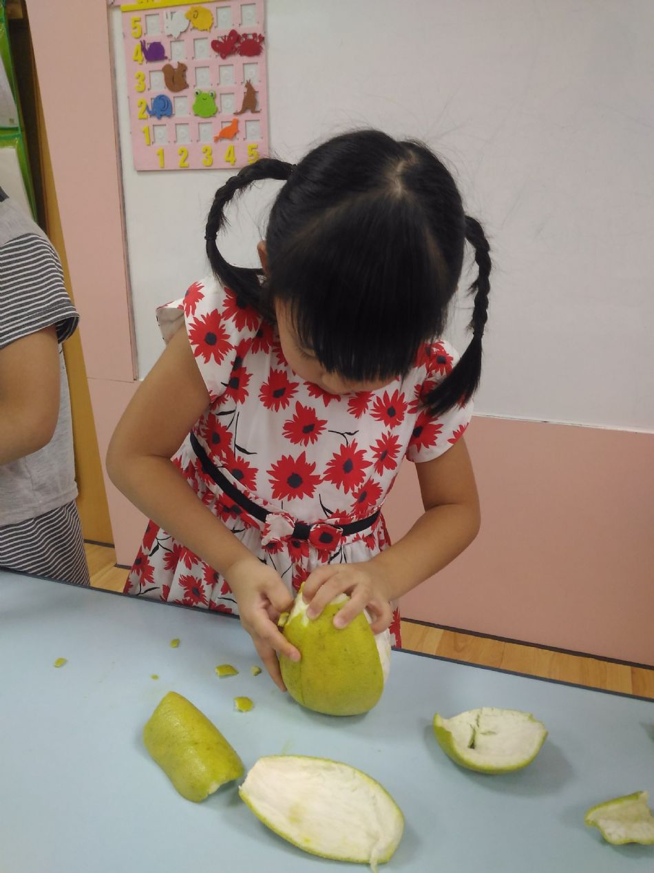 文件 : <FONT COLOR='red'>(109.09.12)中秋慶團圓-3.JPG</FONT> <BR> 尺寸 : <FONT COLOR='blue'>950 × 1267</FONT> 圖元 <BR> 格式 : <FONT COLOR='green'>jpg</FONT> <BR> 大小 : <FONT COLOR='green'> -- </FONT> KB