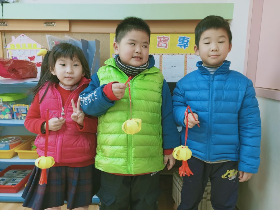 文件 : <FONT COLOR='red'>(109.01.30)燈籠製作-3.JPG</FONT> <BR> 尺寸 : <FONT COLOR='blue'>950 × 712</FONT> 圖元 <BR> 格式 : <FONT COLOR='green'>jpg</FONT> <BR> 大小 : <FONT COLOR='green'> -- </FONT> KB