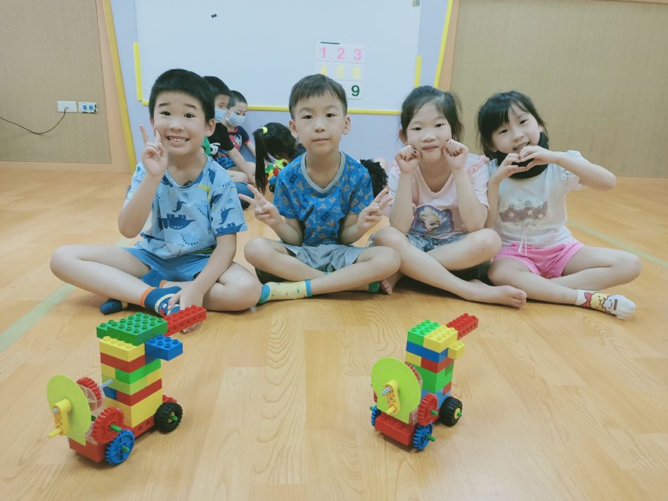 文件 : <FONT COLOR='red'>(109.06.01).JPG</FONT> <BR> 尺寸 : <FONT COLOR='blue'>950 × 712</FONT> 圖元 <BR> 格式 : <FONT COLOR='green'>jpg</FONT> <BR> 大小 : <FONT COLOR='green'> -- </FONT> KB