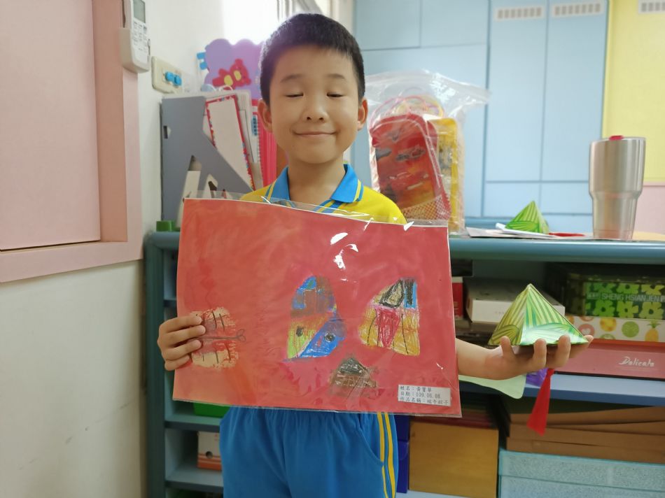 文件 : <FONT COLOR='red'>(109.06.24)端午節-2.JPG</FONT> <BR> 尺寸 : <FONT COLOR='blue'>950 × 712</FONT> 圖元 <BR> 格式 : <FONT COLOR='green'>jpg</FONT> <BR> 大小 : <FONT COLOR='green'> -- </FONT> KB