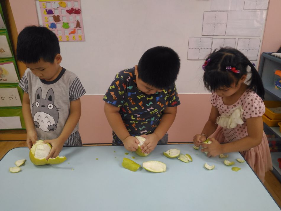 文件 : <FONT COLOR='red'>(109.09.12)中秋慶團圓-4.JPG</FONT> <BR> 尺寸 : <FONT COLOR='blue'>950 × 712</FONT> 圖元 <BR> 格式 : <FONT COLOR='green'>jpg</FONT> <BR> 大小 : <FONT COLOR='green'> -- </FONT> KB