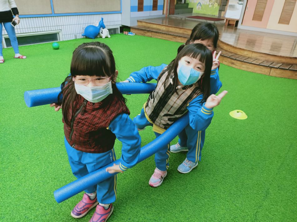 文件 : <FONT COLOR='red'>(109.02.19)體能-2.JPG</FONT> <BR> 尺寸 : <FONT COLOR='blue'>950 × 712</FONT> 圖元 <BR> 格式 : <FONT COLOR='green'>jpg</FONT> <BR> 大小 : <FONT COLOR='green'> -- </FONT> KB