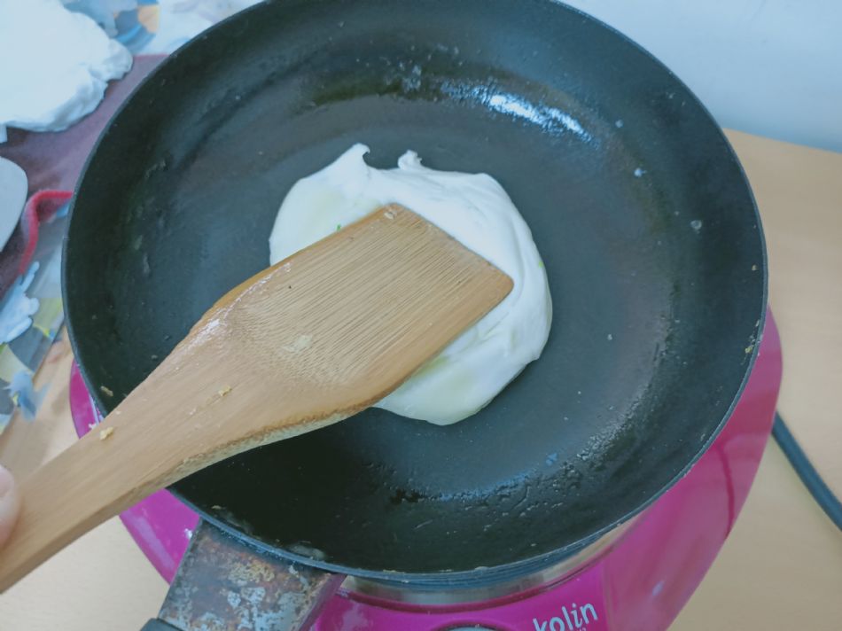 文件 : <FONT COLOR='red'>(109.03.27)主題烹飪【九層塔蛋、蔥油餅加蛋】-17.JPG</FONT> <BR> 尺寸 : <FONT COLOR='blue'>950 × 712</FONT> 圖元 <BR> 格式 : <FONT COLOR='green'>jpg</FONT> <BR> 大小 : <FONT COLOR='green'> -- </FONT> KB