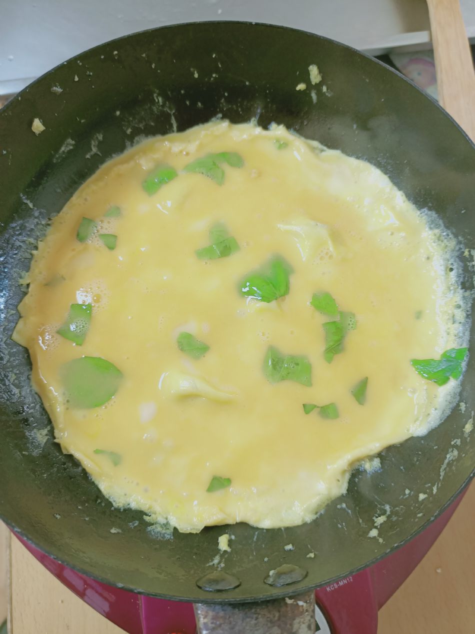 文件 : <FONT COLOR='red'>(109.03.27)主題烹飪【九層塔蛋、蔥油餅加蛋】-5.JPG</FONT> <BR> 尺寸 : <FONT COLOR='blue'>950 × 1267</FONT> 圖元 <BR> 格式 : <FONT COLOR='green'>jpg</FONT> <BR> 大小 : <FONT COLOR='green'> -- </FONT> KB