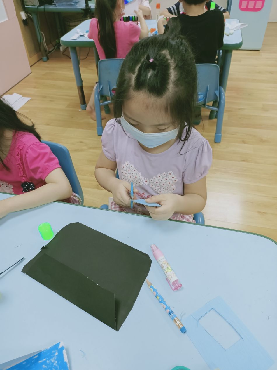 文件 : <FONT COLOR='red'>(109.05.12)美術.JPG</FONT> <BR> 尺寸 : <FONT COLOR='blue'>950 × 1267</FONT> 圖元 <BR> 格式 : <FONT COLOR='green'>jpg</FONT> <BR> 大小 : <FONT COLOR='green'> -- </FONT> KB